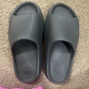 Yeezy Slides